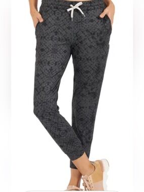 Vuori Black Textured Drawstring Shorts with Subtle Pattern